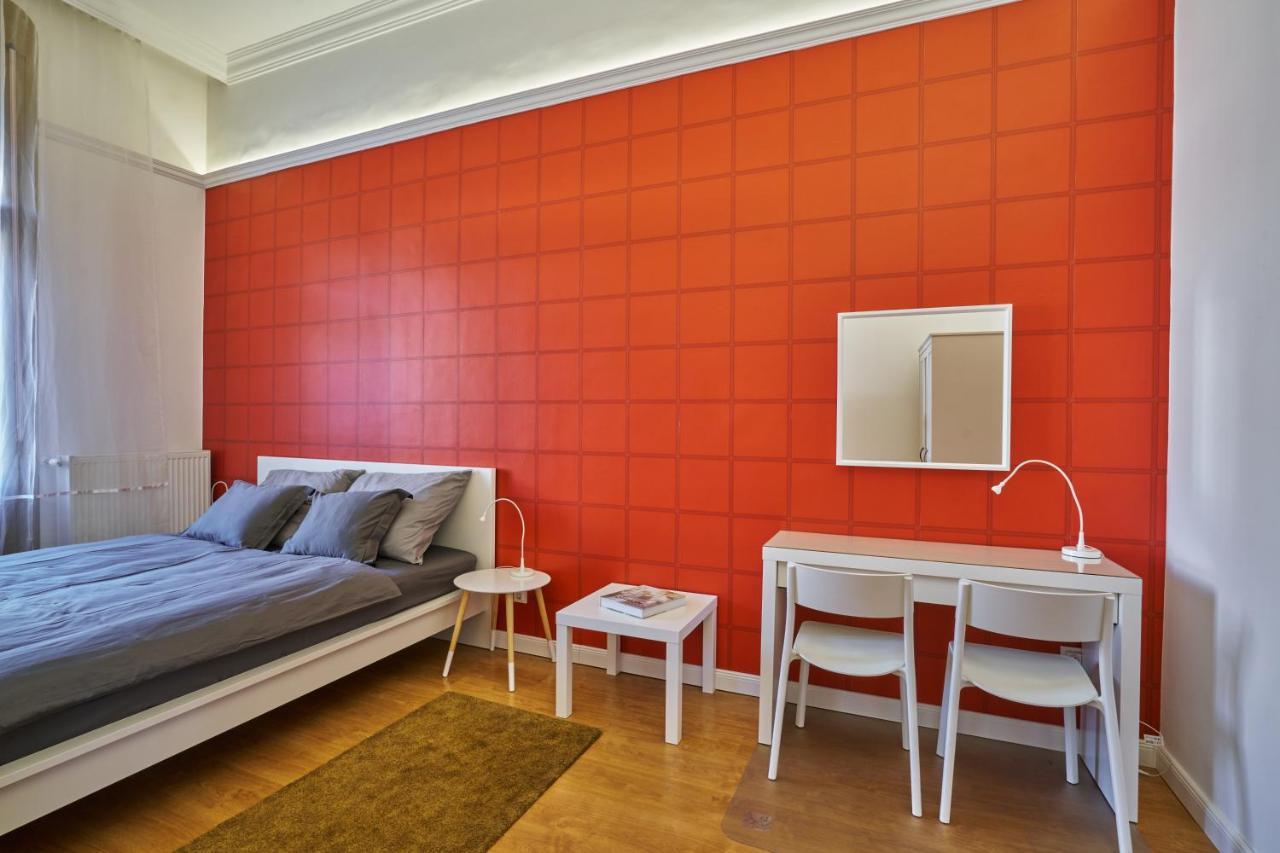 Nanirol Apartment At Gellert Bath Budapeszt Zewnętrze zdjęcie