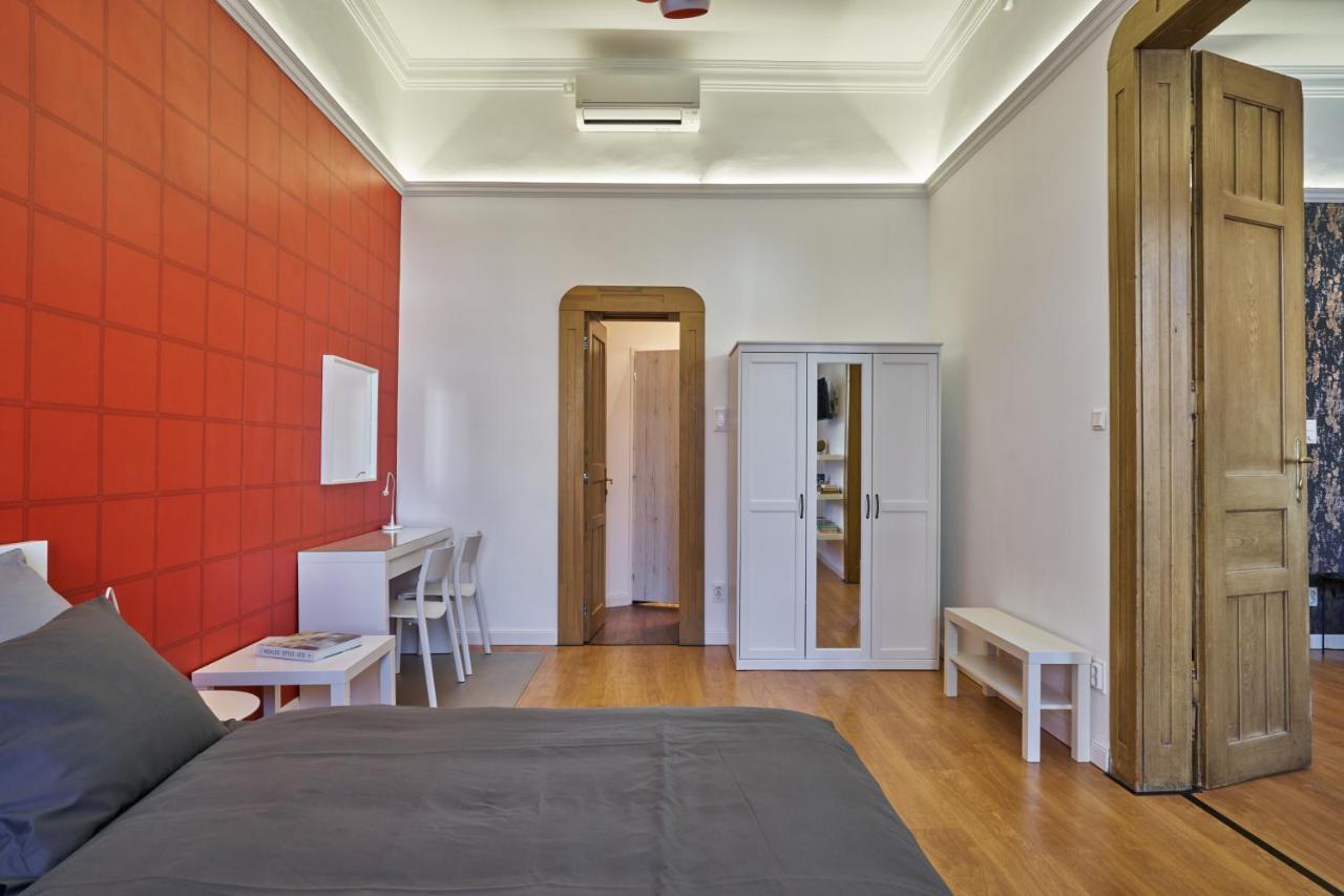 Nanirol Apartment At Gellert Bath Budapeszt Zewnętrze zdjęcie