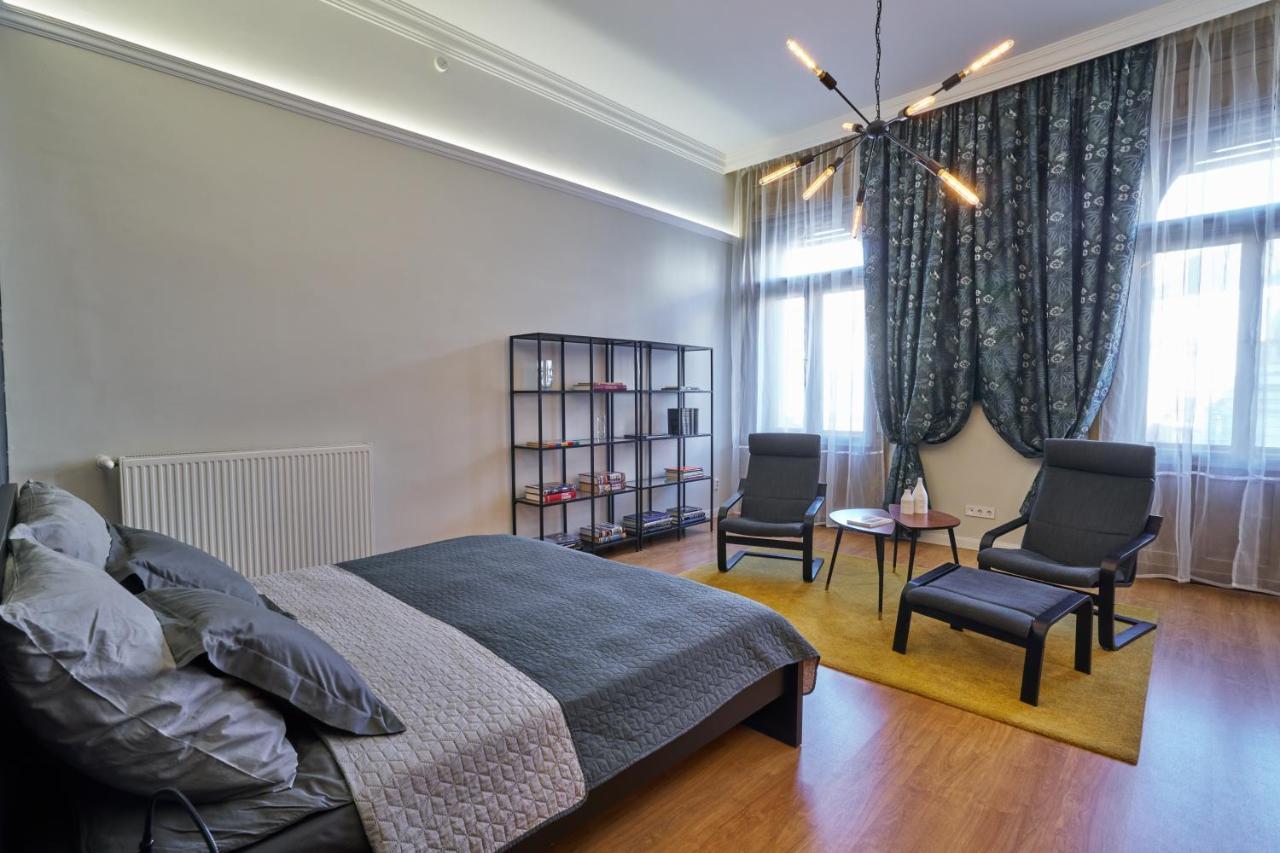 Nanirol Apartment At Gellert Bath Budapeszt Zewnętrze zdjęcie