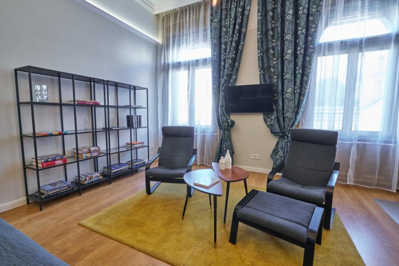 Nanirol Apartment At Gellert Bath Budapeszt Zewnętrze zdjęcie